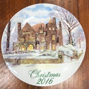 SMUCKERS COLLECTORS SERIES 2016 CHRISTMAS PLATE